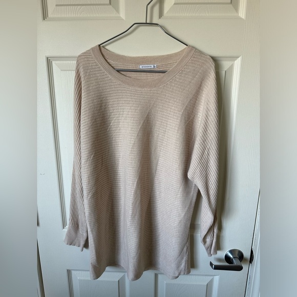 STACCATO Tan Large Ribbed Top. - Picture 4 of 7